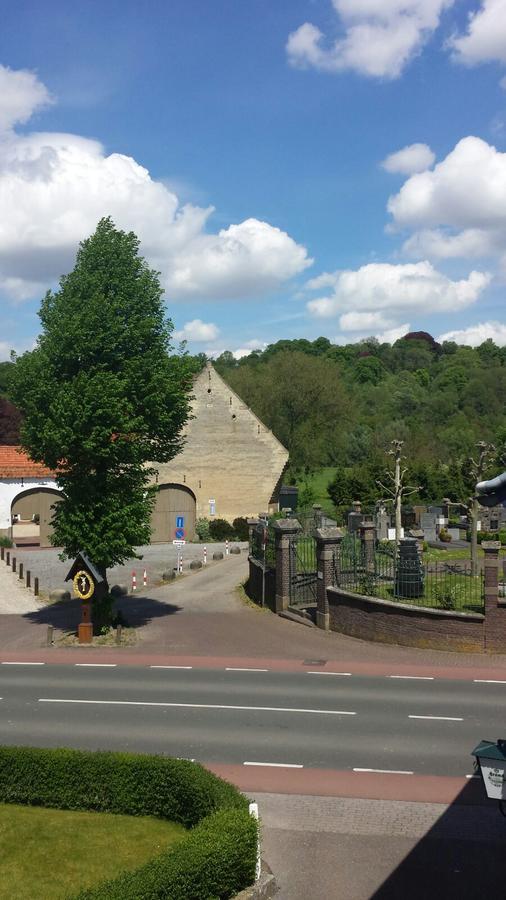 B&B Hotel Gasthoeve Het Valkennest Oud-Valkenburg Luaran gambar